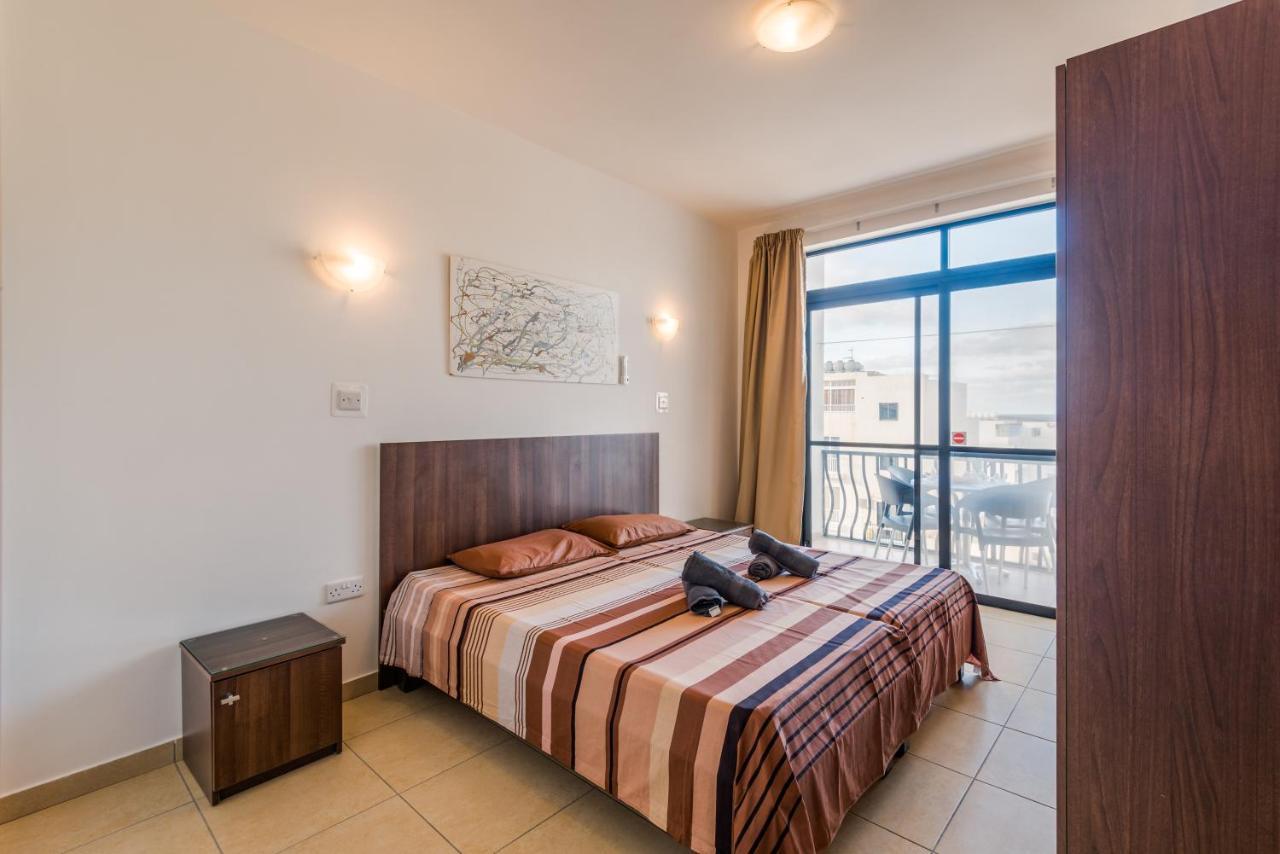Seashells 2 Bedroom Apartments With Terrace, Just Off The Bugibba Promenade - By Getwaysmalta 세인트폴스베이 외부 사진
